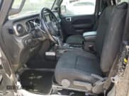 ✅ 2020 Jeep Wrangler Sport S • VIN: 1C4GJXAG8LW312195 • Lot: 57232285. Wystawiony na Copart z przebiegiem 102 233 mil. Bezpłatny archiwum sprzedaży aukcyjnych z USA i szczegółowy raport historii pojazdu na DreamBid. Zdjęcie 7.