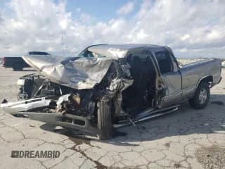 ✅ 2001 Chevrolet Silverado 1500 LS • VIN: 2GCEK19V911147489 • Лот: 43650155. Опубликован ранее на Copart с пробегом Не указан. Бесплатный доступ к архиву аукционных продаж из США и подробный отчёт об истории автомобиля на DreamBid. Изображение 1.