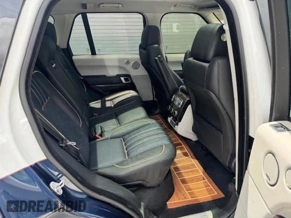 ✅ 2017 Land Rover Range Rover • VIN: SALGS2FE1HA356141 • Lot: 60175845. Wystawiony na Copart z przebiegiem 57 214 mil. Bezpłatny archiwum sprzedaży aukcyjnych z USA i szczegółowy raport historii pojazdu na DreamBid. Zdjęcie 11.