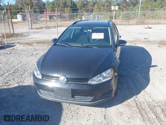✅ 2016 Volkswagen Golf TSI SE • VIN: 3VWC17AU0GM506534 • Lot: 43701836. Wystawiony na IAAI z przebiegiem 207 894 mil. Bezpłatny archiwum sprzedaży aukcyjnych z USA i szczegółowy raport historii pojazdu na DreamBid. Zdjęcie 6.