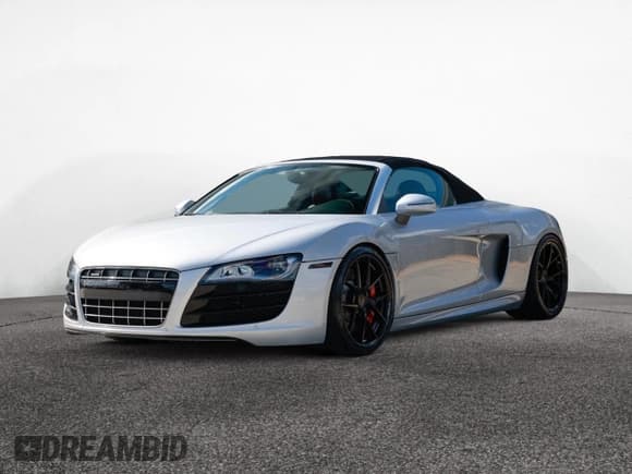 ✅ 2011 Audi R8 • VIN: WUAVNAFGXBN000629 • Lot: 93017685. Listed on Copart with 57,850 mi. Free auction sales archive from the USA and detailed vehicle history report at DreamBid. Image 2.
