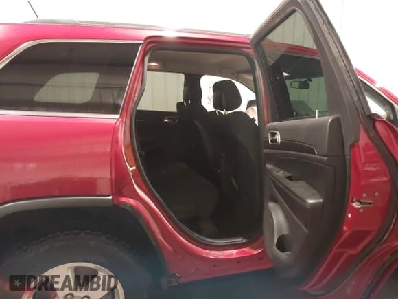 ✅ 2011 Jeep Grand Cherokee Laredo • VIN: 1J4RR4GG4BC550949 • Lot: 43546308. Listed on IAAI with 204,503 mi. Free auction sales archive from the USA and detailed vehicle history report at DreamBid. Image 8.
