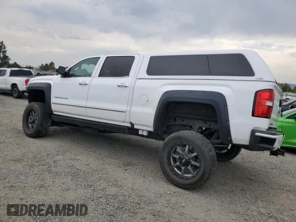 ✅ 2016 GMC Sierra 2500HD Denali • VIN: 1GT12UE85GF109999 • Lot: 68961665. Listed on Copart with 122,183 mi. Free auction sales archive from the USA and detailed vehicle history report at DreamBid. Image 2.