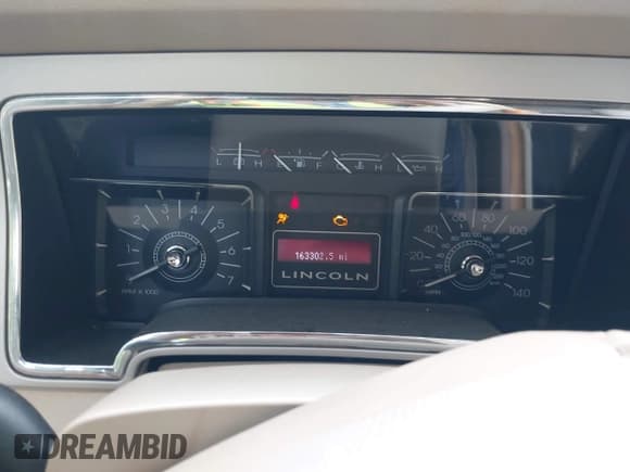 ✅ 2007 Lincoln Navigator • VIN: 5LMFU27577LJ00545 • Lot: 42679614. Wystawiony na IAAI z przebiegiem 163 302 mil. Bezpłatny archiwum sprzedaży aukcyjnych z USA i szczegółowy raport historii pojazdu na DreamBid. Zdjęcie 7.