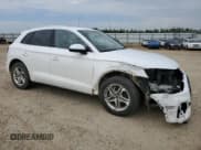 ✅ 2023 Audi Q5 Premium • VIN: WA1ABAFY8P2153381 • Lot: 62631785. Wystawiony na Copart z przebiegiem 52 111 mil. Bezpłatny archiwum sprzedaży aukcyjnych z USA i szczegółowy raport historii pojazdu na DreamBid. Zdjęcie 4.