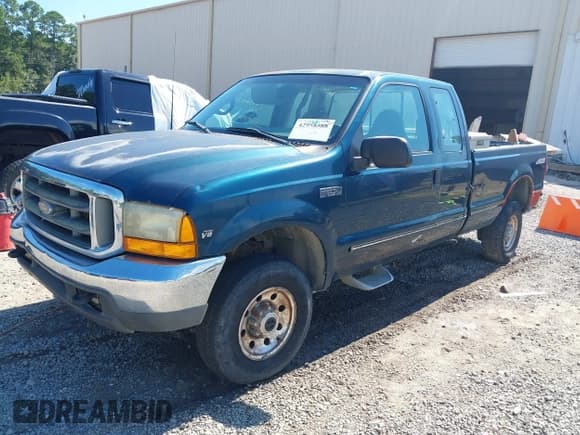 ✅ 1999 Ford F-250 XL • VIN: 1FTNX21L2XEB68824 • Lot: 42958588. Listed on IAAI with 212,282 mi. Free auction sales archive from the USA and detailed vehicle history report at DreamBid. Image 2.
