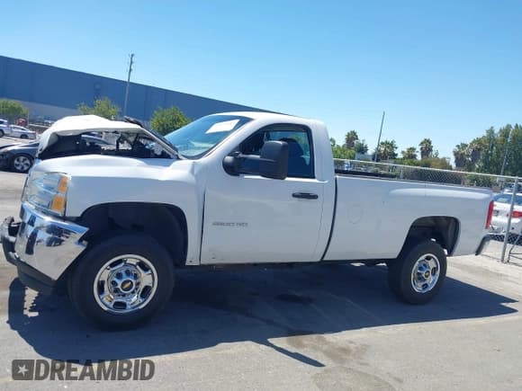✅ 2013 Chevrolet Silverado 2500HD Work Truck • VIN: 1GC0CVCG9DF183463 • Lot: 42872849. Wystawiony na IAAI z przebiegiem 169 512 mil. Bezpłatny archiwum sprzedaży aukcyjnych z USA i szczegółowy raport historii pojazdu na DreamBid. Zdjęcie 14.