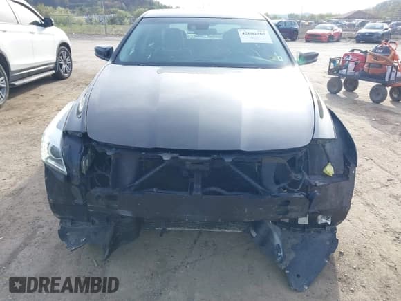 ✅ 2014 Cadillac CTS Performance AWD • VIN: 1G6AY5SX2E0175901 • Lot: 42082965. Wystawiony na IAAI z przebiegiem 177 525 mil. Bezpłatny archiwum sprzedaży aukcyjnych z USA i szczegółowy raport historii pojazdu na DreamBid. Zdjęcie 6.