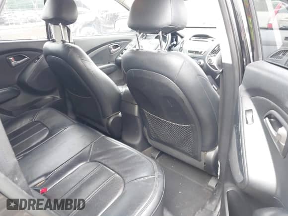 2010 Hyundai Tucson GLS with VIN KM8JUCAC0AU071627, listed as a IAAI auction lot 42617436 with 145,889 mi miles and . Bid and sale history available at DreamBid. Image 8.