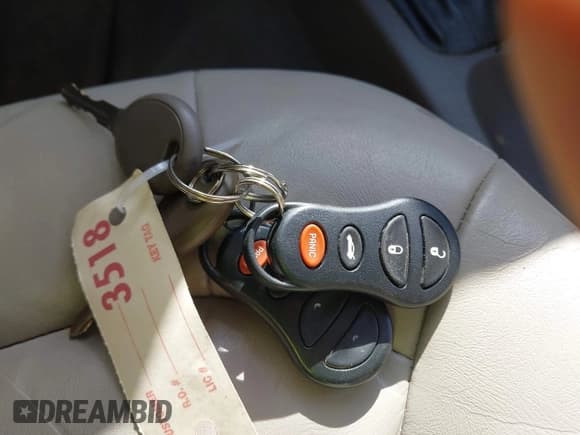 ✅ 2004 Jeep Liberty Limited • VIN: 1J4GL58K04W235911 • Lot: 43010066. Wystawiony na IAAI z przebiegiem 97 598 mil. Bezpłatny archiwum sprzedaży aukcyjnych z USA i szczegółowy raport historii pojazdu na DreamBid. Zdjęcie 11.