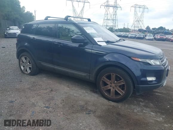 ✅ 2015 Land Rover Range Rover Evoque Pure Plus • VIN: SALVP2BG3FH965025 • Lot: 42999337. Wystawiony na IAAI z przebiegiem 123 232 mil. Bezpłatny archiwum sprzedaży aukcyjnych z USA i szczegółowy raport historii pojazdu na DreamBid. Zdjęcie 1.