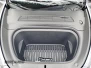 ✅ 2021 Tesla Model Y Long Range • VIN: 5YJYGDEE8MF229950 • Lot: 69057185. Wystawiony na Copart z przebiegiem 81 827 mil. Bezpłatny archiwum sprzedaży aukcyjnych z USA i szczegółowy raport historii pojazdu na DreamBid. Zdjęcie 11.