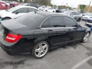 ✅ 2013 Mercedes-Benz C 250 Sport • VIN: WDDGF4HB2DA858036 • Lot: 43010651. Wystawiony na IAAI z przebiegiem 150 027 mil. Bezpłatny archiwum sprzedaży aukcyjnych z USA i szczegółowy raport historii pojazdu na DreamBid. Zdjęcie 14.