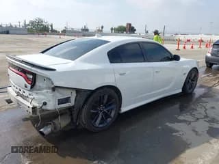 ✅ 2019 Dodge Charger Scat Pack • VIN: 2C3CDXGJ4KH696633 • Lot: 43520442. Wystawiony na IAAI z przebiegiem 102 433 mil. Bezpłatny archiwum sprzedaży aukcyjnych z USA i szczegółowy raport historii pojazdu na DreamBid. Zdjęcie 4.