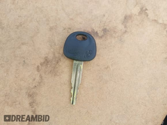 ✅ 2002 Hyundai Elantra GLS • VIN: KMHDN45D22U338304 • Lot: 42479874. Wystawiony na IAAI z przebiegiem 174 441 mil. Bezpłatny archiwum sprzedaży aukcyjnych z USA i szczegółowy raport historii pojazdu na DreamBid. Zdjęcie 11.