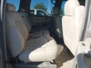 ✅ 2001 Chevrolet Suburban LT • VIN: 3GNGK26U91G242031 • Lot: 43443727. Listed on IAAI with Not provided. Free auction sales archive from the USA and detailed vehicle history report at DreamBid. Image 8.