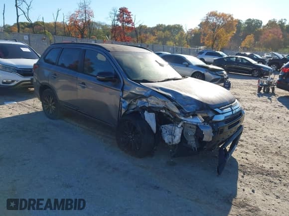 ✅ 2020 Mitsubishi Outlander ES • VIN: JA4AZ3A39LZ041189 • Lot: 43503723. Wystawiony na IAAI z przebiegiem Nie podano. Bezpłatny archiwum sprzedaży aukcyjnych z USA i szczegółowy raport historii pojazdu na DreamBid. Zdjęcie 1.
