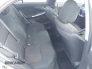 ✅ 2011 Toyota Corolla L • VIN: 2T1BU4EEXBC733545 • Lot: 43499369. Wystawiony na IAAI z przebiegiem 156 795 mil. Bezpłatny archiwum sprzedaży aukcyjnych z USA i szczegółowy raport historii pojazdu na DreamBid. Zdjęcie 8.