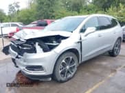 ✅ 2021 Buick Enclave Essence • VIN: 5GAEVAKW1MJ191931 • Lot: 43097370. Wystawiony na IAAI z przebiegiem 95 747 mil. Bezpłatny archiwum sprzedaży aukcyjnych z USA i szczegółowy raport historii pojazdu na DreamBid. Zdjęcie 2.