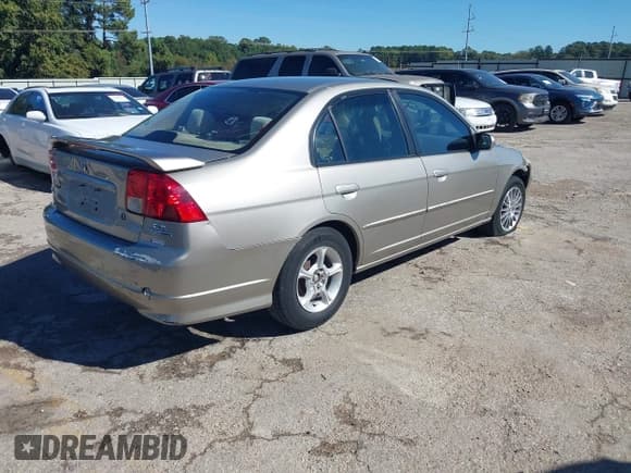 ✅ 2005 Honda Civic EX • VIN: 2HGES26745H557059 • Lot: 43269312. Wystawiony na IAAI z przebiegiem 186 660 mil. Bezpłatny archiwum sprzedaży aukcyjnych z USA i szczegółowy raport historii pojazdu na DreamBid. Zdjęcie 4.