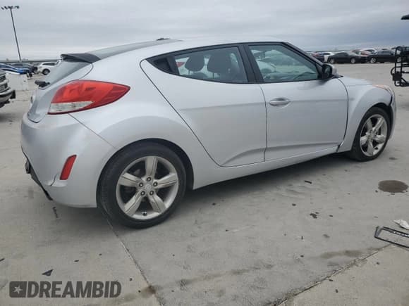 ✅ 2015 Hyundai Veloster RE:FLEX • VIN: KMHTC6AD2FU227406 • Lot: 42815835. Wystawiony na Copart z przebiegiem 202 519 mil. Bezpłatny archiwum sprzedaży aukcyjnych z USA i szczegółowy raport historii pojazdu na DreamBid. Zdjęcie 3.