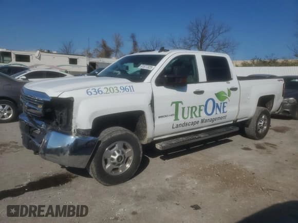 ✅ 2016 Chevrolet Silverado 2500HD Work Truck • VIN: 1GC1KUEG2GF198230 • Лот: 91877325. Опубликован ранее на Copart с пробегом 210 311 миль. Бесплатный доступ к архиву аукционных продаж из США и подробный отчёт об истории автомобиля на DreamBid. Изображение 1.