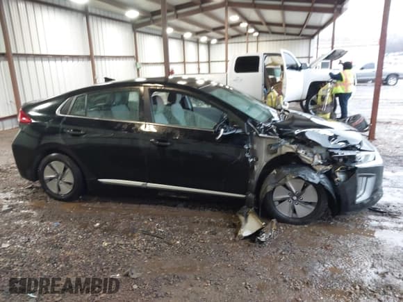 ✅ 2020 Hyundai Ioniq SE • VIN: KMHC75LC0LU188586 • Lot: 41574970. Wystawiony na IAAI z przebiegiem 99 258 mil. Bezpłatny archiwum sprzedaży aukcyjnych z USA i szczegółowy raport historii pojazdu na DreamBid. Zdjęcie 13.