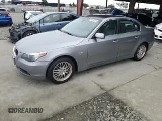 ✅ 2004 BMW 5 Series 525i • VIN: WBANA53514B851531 • Lot: 90819245. Listed on Copart with 235,758 mi. Free auction sales archive from the USA and detailed vehicle history report at DreamBid. Image 1.