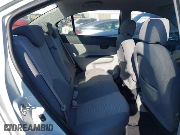 ✅ 2008 Hyundai Accent GLS • VIN: KMHCN46C88U185034 • Лот: 41220267. Опубликован ранее на IAAI с пробегом 247 174 миль. Бесплатный доступ к архиву аукционных продаж из США и подробный отчёт об истории автомобиля на DreamBid. Изображение 8.