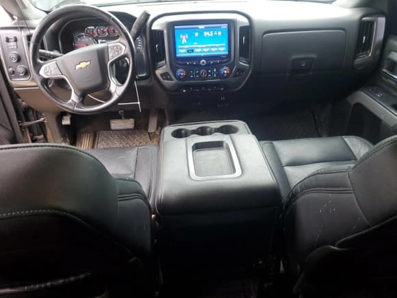 ✅ 2015 Chevrolet Silverado 2500HD LT • VIN: 1GC2KVEG3FZ509655 • Lot: 69041065. Wystawiony na Copart z przebiegiem 184 269 mil. Bezpłatny archiwum sprzedaży aukcyjnych z USA i szczegółowy raport historii pojazdu na DreamBid. Zdjęcie 8.