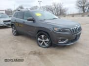 ✅ 2019 Jeep Cherokee Limited • VIN: 1C4PJLDN6KD119458 • Lot: 41408906. Wystawiony na IAAI z przebiegiem 72 293 mil. Bezpłatny archiwum sprzedaży aukcyjnych z USA i szczegółowy raport historii pojazdu na DreamBid. Zdjęcie 1.