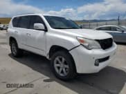 ✅ 2012 Lexus GX 460 Premium • VIN: JTJJM7FXXC5046767 • Lot: 63675055. Wystawiony na Copart z przebiegiem 155 369 mil. Bezpłatny archiwum sprzedaży aukcyjnych z USA i szczegółowy raport historii pojazdu na DreamBid. Zdjęcie 4.