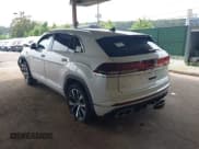 ✅ 2024 Volkswagen Atlas SEL Premium R-Line • VIN: 1V2FE2CA5RC229408 • Lot: 39587804. Wystawiony na IAAI z przebiegiem 341 mil. Bezpłatny archiwum sprzedaży aukcyjnych z USA i szczegółowy raport historii pojazdu na DreamBid. Zdjęcie 3.