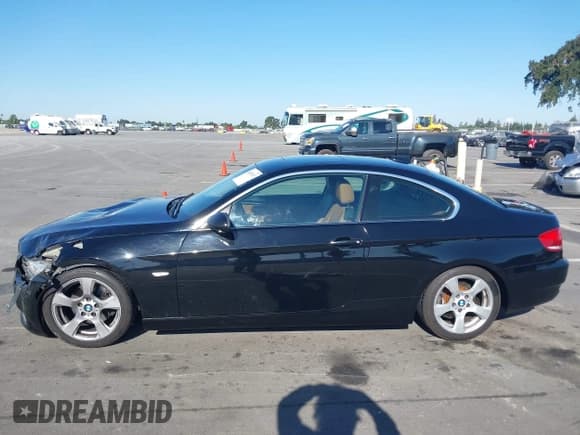 ✅ 2008 BMW 3 Series 328i • VIN: WBAWV13588P118645 • Лот: 42687517. Опубликован ранее на IAAI с пробегом 109 777 миль. Бесплатный доступ к архиву аукционных продаж из США и подробный отчёт об истории автомобиля на DreamBid. Изображение 14.