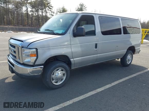 ✅ 2012 Ford Econoline Passenger XL • VIN: 1FBNE3BL3CDA32121 • Lot: 41799112. Wystawiony na IAAI z przebiegiem 173 711 mil. Bezpłatny archiwum sprzedaży aukcyjnych z USA i szczegółowy raport historii pojazdu na DreamBid. Zdjęcie 17.