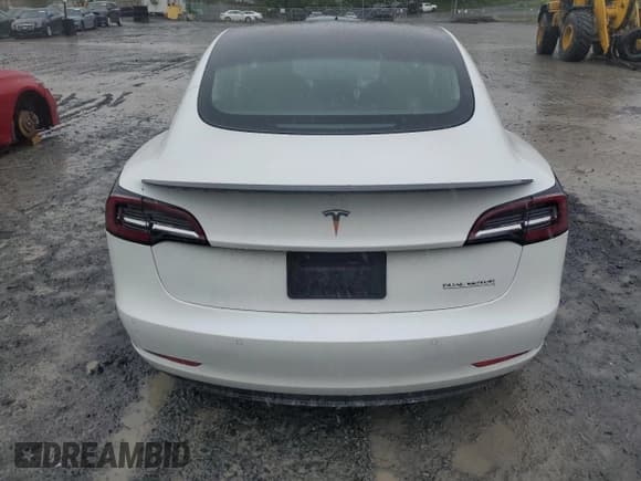 ✅ 2020 Tesla Model 3 Performance • VIN: 5YJ3E1EC9LF784594 • Lot: 56179955. Wystawiony na Copart z przebiegiem 97 419 mil. Bezpłatny archiwum sprzedaży aukcyjnych z USA i szczegółowy raport historii pojazdu na DreamBid. Zdjęcie 6.
