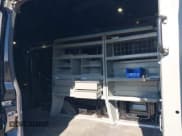 ✅ 2017 Ford Transit • VIN: 1FTYR2CM3HKB48730 • Лот: 43577257. Опубликован ранее на IAAI с пробегом 92 378 миль. Бесплатный доступ к архиву аукционных продаж из США и подробный отчёт об истории автомобиля на DreamBid. Изображение 8.