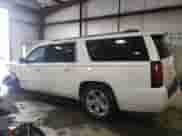 2020 Chevrolet Suburban Premier z VIN 1GNSKJKC5LR174248, wystawiony jako Copart lot #73365664 z przebiegiem 124 755 mil mil oraz Szkoda całkowita • Salvage title. Historia ofert i sprzedaży dostępna na DreamBid. Obrazek 2.