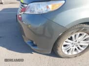 ✅ 2014 Toyota Sienna XLE • VIN: 5TDYK3DC4ES426183 • Lot: 43448376. Wystawiony na IAAI z przebiegiem 147 679 mil. Bezpłatny archiwum sprzedaży aukcyjnych z USA i szczegółowy raport historii pojazdu na DreamBid. Zdjęcie 17.