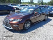 ✅ 2017 Lexus ES 300h • VIN: JTHBW1GG0H2140581 • Lot: 42358550. Wystawiony na IAAI z przebiegiem 60 053 mil. Bezpłatny archiwum sprzedaży aukcyjnych z USA i szczegółowy raport historii pojazdu na DreamBid. Zdjęcie 18.