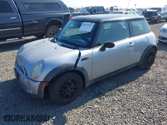 ✅ 2006 MINI Hardtop • VIN: WMWRC33566TK67106 • Lot: 43274213. Listed on IAAI with 174,449 mi. Free auction sales archive from the USA and detailed vehicle history report at DreamBid. Image 2.