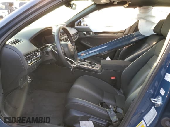 ✅ 2025 Honda Civic Sport • VIN: 2HGFE4F82SH330867 • Lot: 91475905. Listed on Copart with 14,067 mi. Free auction sales archive from the USA and detailed vehicle history report at DreamBid. Image 7.