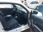 ✅ 2018 Volkswagen Beetle S • VIN: 3VWFD7AT0JM709426 • Lot: 42503211. Wystawiony na IAAI z przebiegiem 87 778 mil. Bezpłatny archiwum sprzedaży aukcyjnych z USA i szczegółowy raport historii pojazdu na DreamBid. Zdjęcie 5.