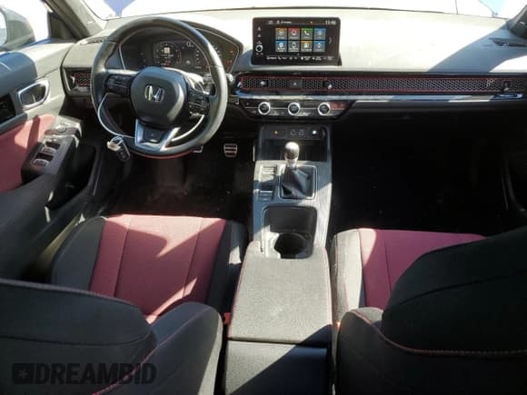 ✅ 2024 Honda Civic Si • VIN: 2HGFE1E53RH080135 • Lot: 84569865. Wystawiony na Copart z przebiegiem 28 951 mil. Bezpłatny archiwum sprzedaży aukcyjnych z USA i szczegółowy raport historii pojazdu na DreamBid. Zdjęcie 8.