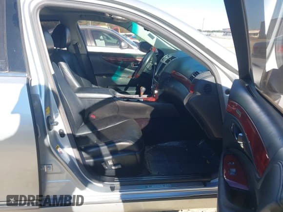 ✅ 2010 Lexus LS 460 L • VIN: JTHGL5EF0A5039898 • Lot: 43445760. Wystawiony na IAAI z przebiegiem 160 516 mil. Bezpłatny archiwum sprzedaży aukcyjnych z USA i szczegółowy raport historii pojazdu na DreamBid. Zdjęcie 5.