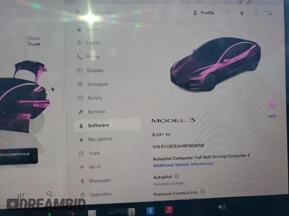 ✅ 2024 Tesla Model 3 • VIN: 5YJ3E1EA4RF869558 • Lot: 85579375. Wystawiony na Copart z przebiegiem 8 247 mil. Bezpłatny archiwum sprzedaży aukcyjnych z USA i szczegółowy raport historii pojazdu na DreamBid. Zdjęcie 9.