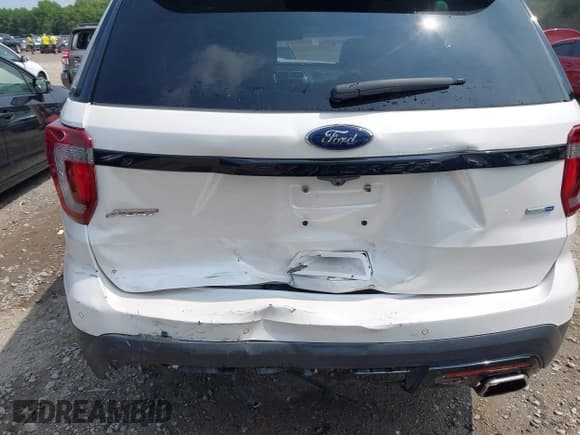 ✅ 2017 Ford Explorer Sport • VIN: 1FM5K8GT5HGA12559 • Lot: 42417361. Wystawiony na IAAI z przebiegiem 100 644 mil. Bezpłatny archiwum sprzedaży aukcyjnych z USA i szczegółowy raport historii pojazdu na DreamBid. Zdjęcie 18.