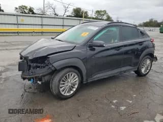 ✅ 2020 Hyundai Kona SEL Plus • VIN: KM8K6CAA7LU521189 • Лот: 85313015. Опубликован ранее на Copart с пробегом 51 771 миль. Бесплатный доступ к архиву аукционных продаж из США и подробный отчёт об истории автомобиля на DreamBid. Изображение 1.