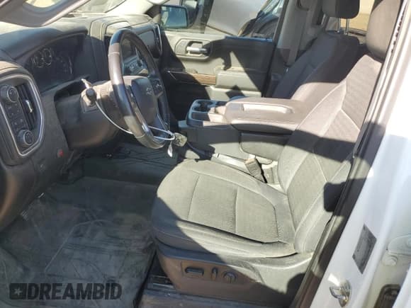 ✅ 2019 Chevrolet Silverado 1500 RST • VIN: 1GCRYEED1KZ274539 • Лот: 82488725. Опубликован ранее на Copart с пробегом 82 831 миль. Бесплатный доступ к архиву аукционных продаж из США и подробный отчёт об истории автомобиля на DreamBid. Изображение 7.