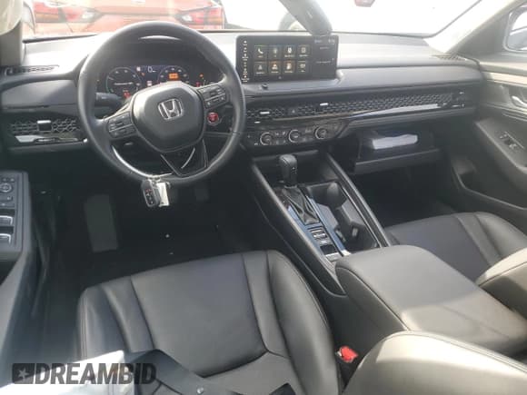 ✅ 2025 Honda Accord EX-L • VIN: 1HGCY2F68SA003367 • Lot: 89848005. Listed on Copart with 7,505 mi. Free auction sales archive from the USA and detailed vehicle history report at DreamBid. Image 8.